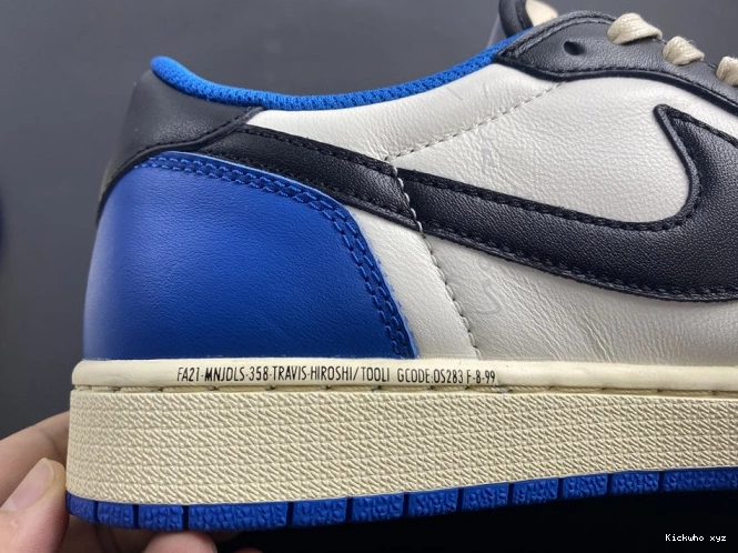 x DM7866-140 1 x Design Travis Retro Low Jordan Scott Fragment Air 0706